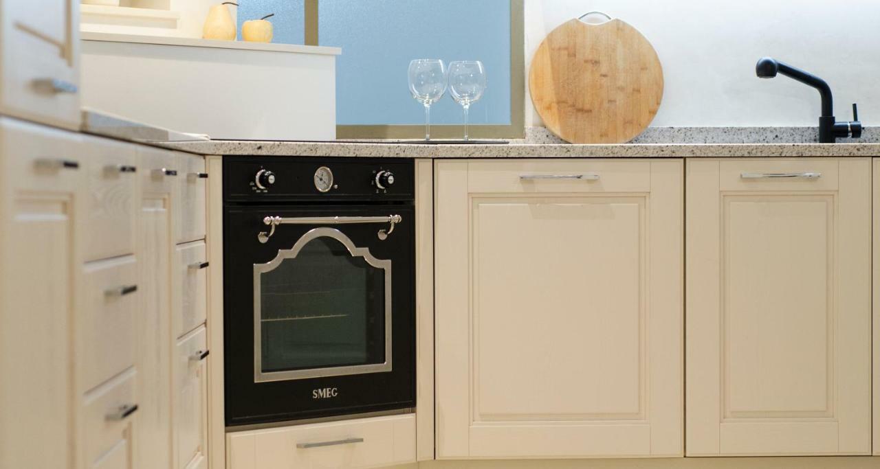 Joivy Splendid 3Br Apt With Parking And Terrace In Como Lake Como Esterno foto